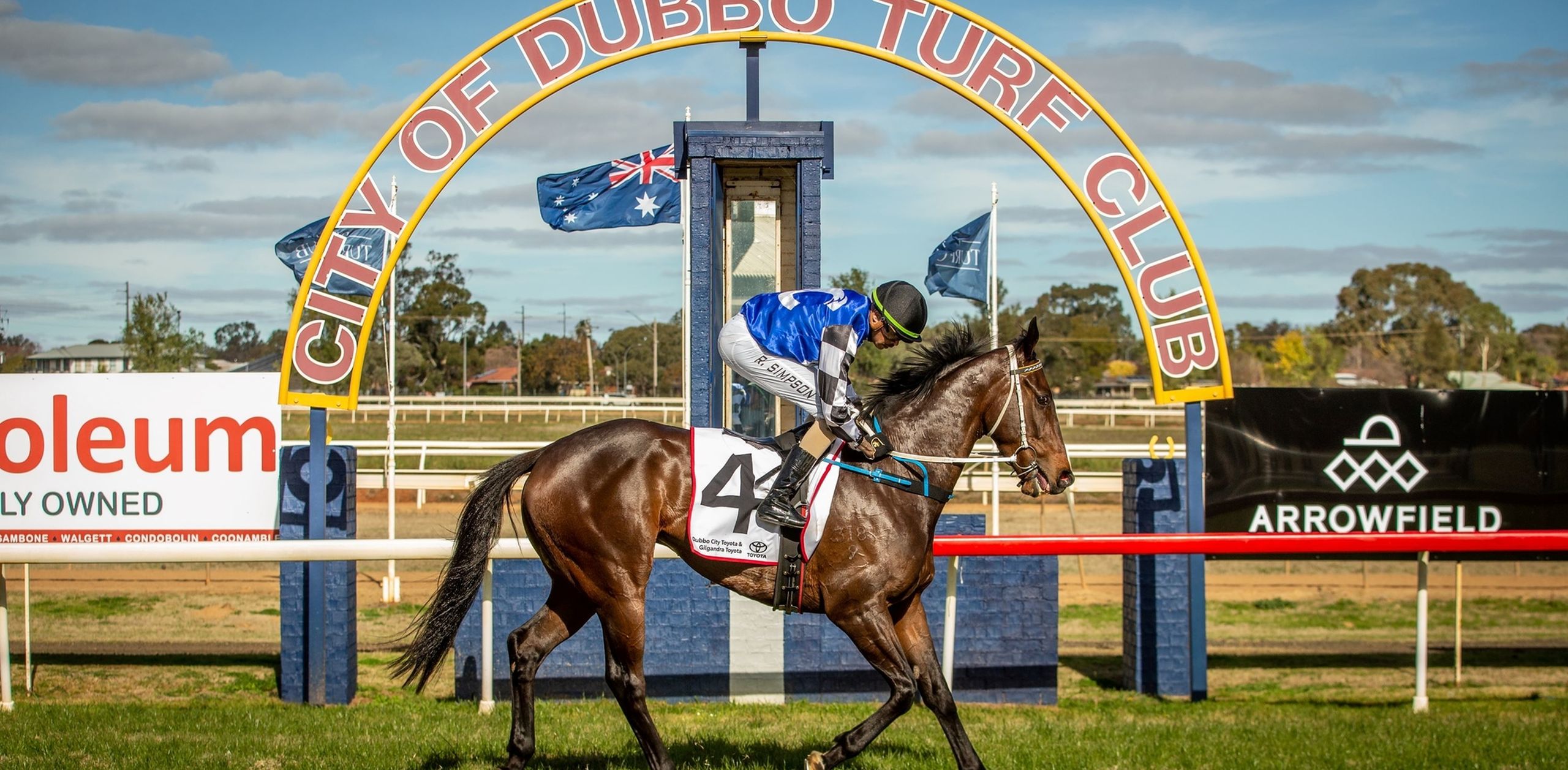 Dubbo Turf Club finish line