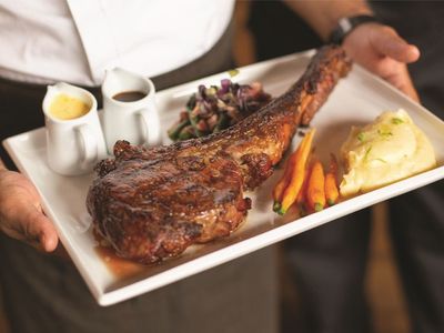 Rhino Lodge website 2