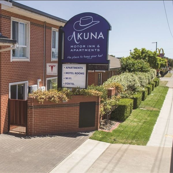 Akuna Motor Inn website
