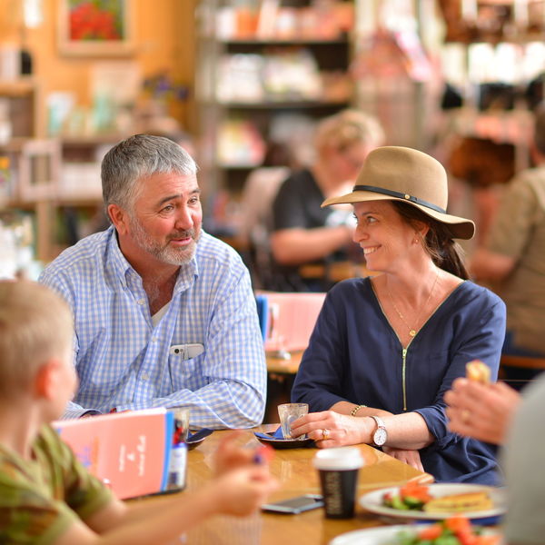 Couple enjoying lunch in Wellington