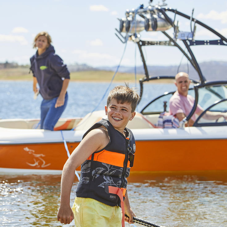 Attractions - Lake Burrendong Is A Water Sports Lovers Paradise