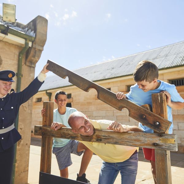 Attractions - Lock Up Your Loved Ones At Old Dubbo Gaol