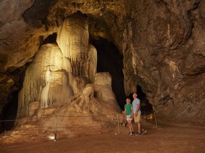 VISIT ATTRACTIONS Wellington Caves Be Amazed By Crystal Formations On The Wellington Caves Tour
