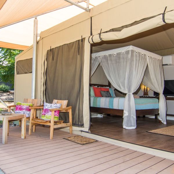 Rhino Lodge website 3