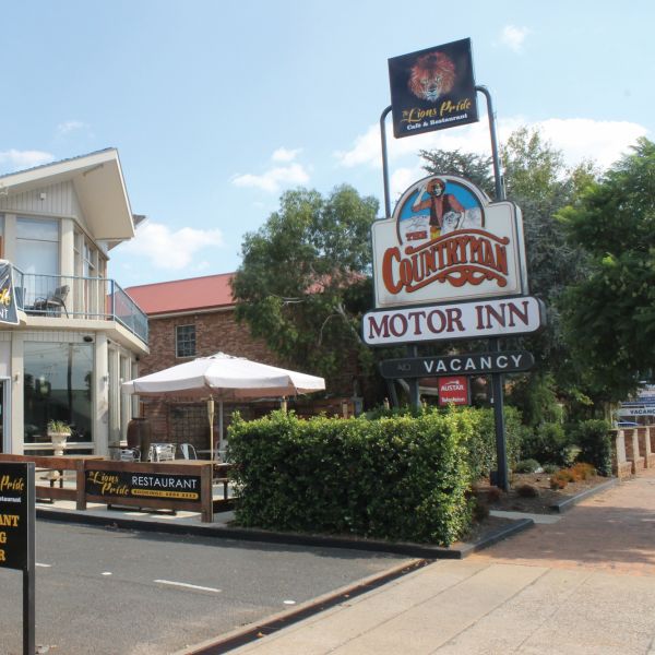 Accommodation - The Countryman Motor Inn