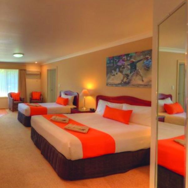 Attraction - Endeavour Court Motor Inn 2019