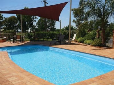 VISIT BUSINESSLISTING Abel Tasman Motor Inn Pool