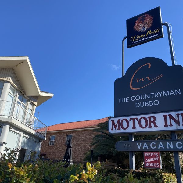 Countryman Motel