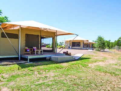 VISIT BUSINESSLISTING Dubbo Rhino Lodge Main Pic