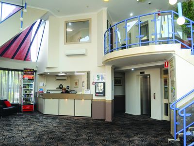 VISIT BUSINESSLISTING Dubbo RSL Motel Reception