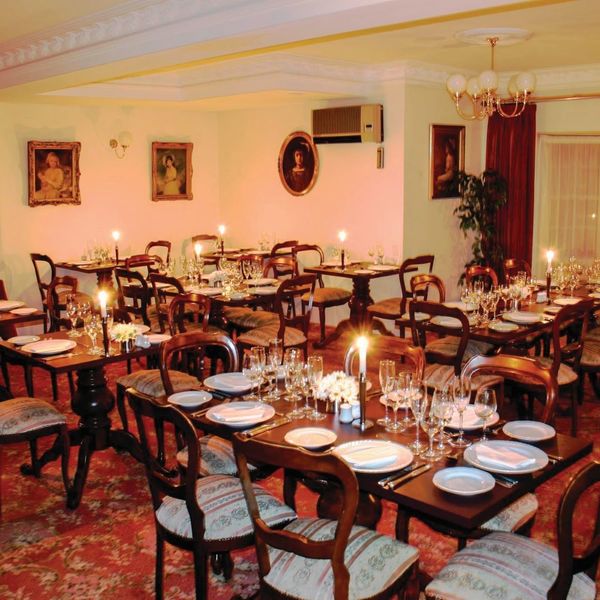 Eating Out - Australian Heritage Restaurant