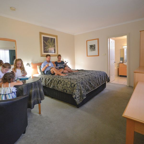Accommodation - Comfort Inn Blue Lagoon