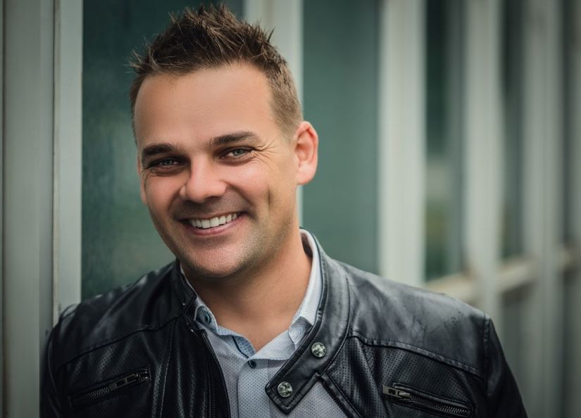 Peter Searching Spirit Pic 990 x 550