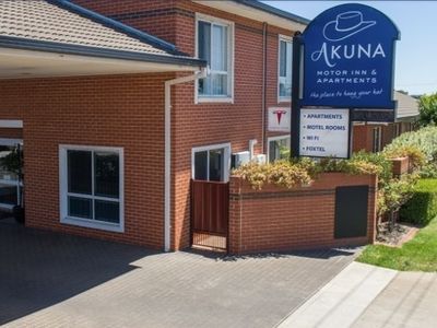 Akuna Motor Inn